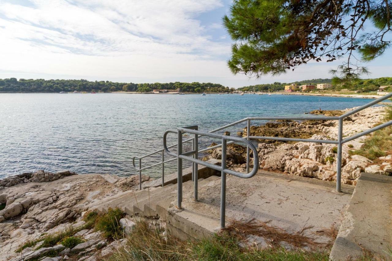 Apartments Perka Near Beach Pula Exterior photo