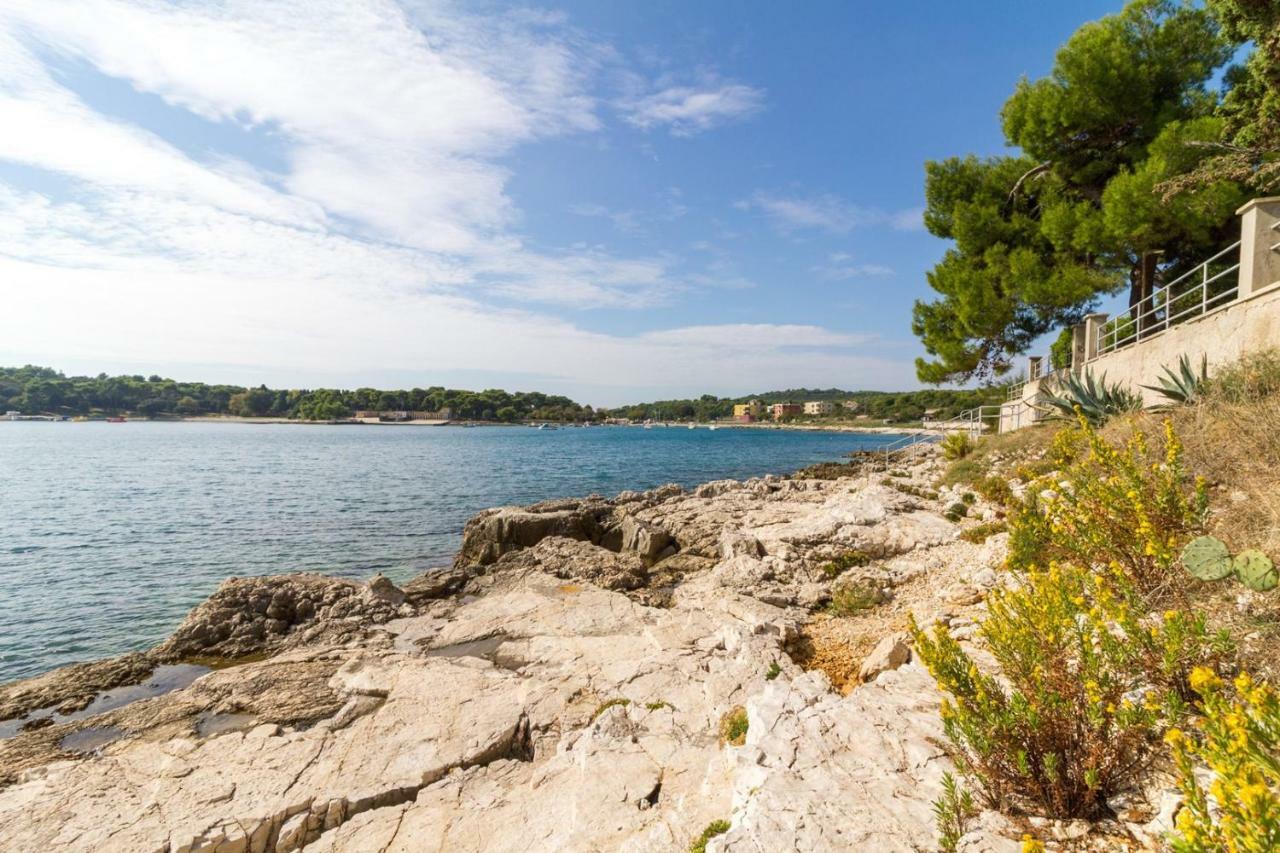 Apartments Perka Near Beach Pula Exterior photo